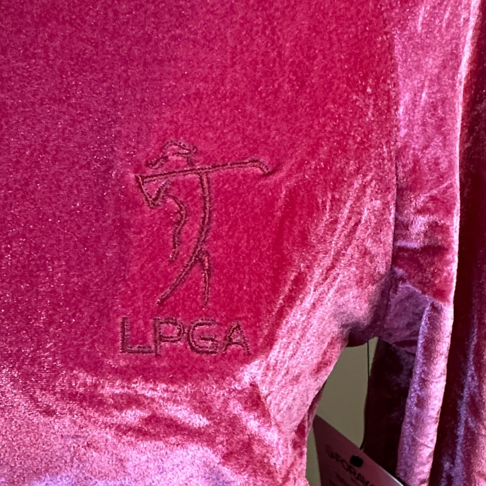 FORAY GOLF Velvet Funnel Neck in Rosewood - LPGA logo - Picture 10 of 13